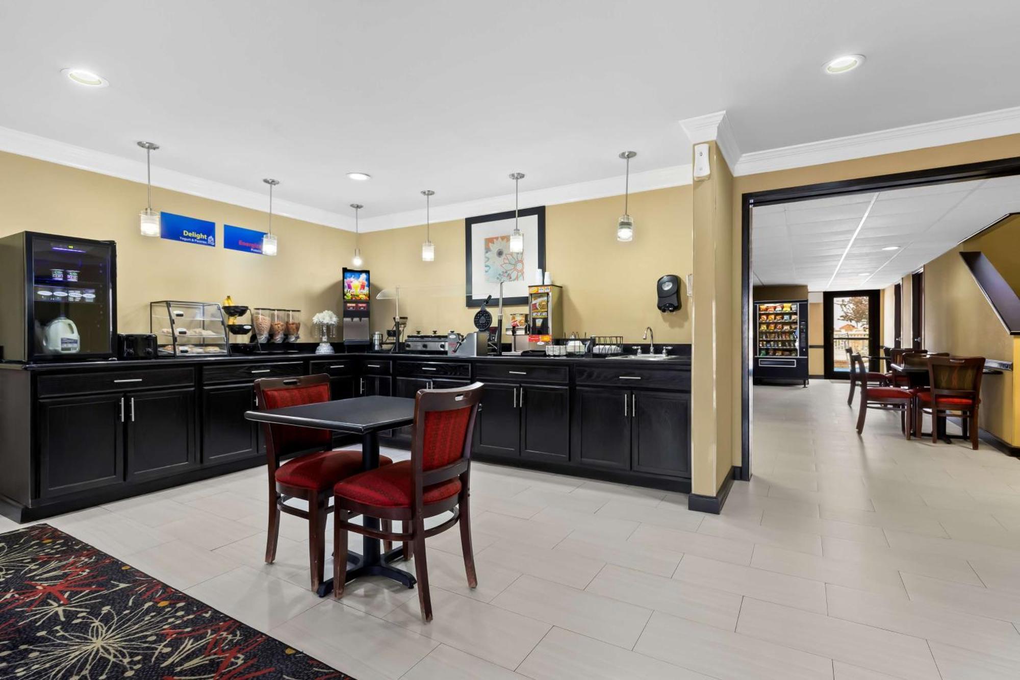 Best Western Kenosha Inn Броукън Ароу Екстериор снимка